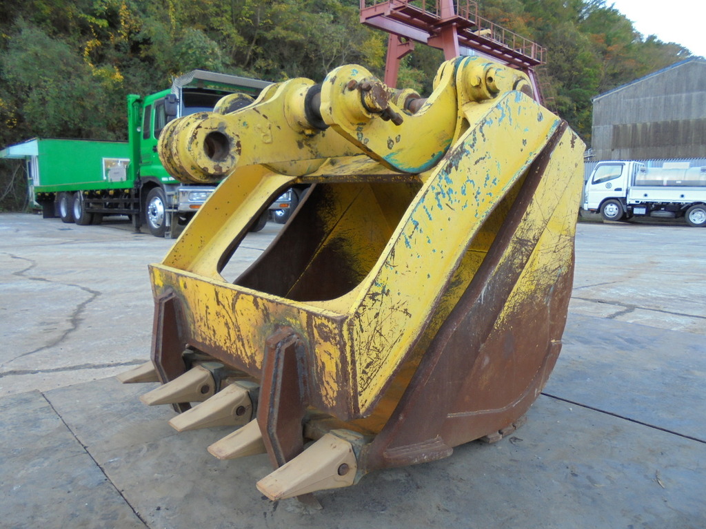 Used Construction Machine Used KOMATSU KOMATSU Stranger bucket Multi purpose bucket PC200Multi purpose bucket