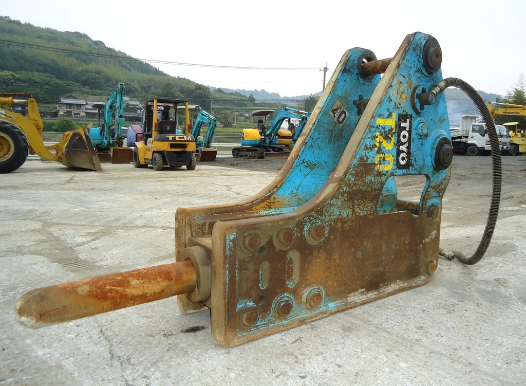 Used Construction Machine Used TOYO TOYO Hydraulic breaker  T20