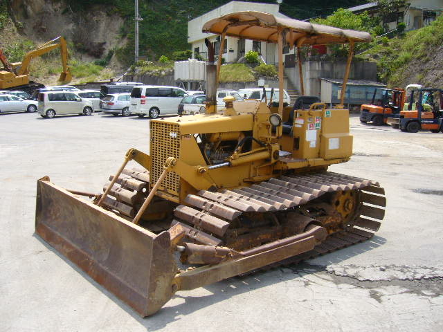 中古建設機械 中古 コマツ KOMATSU ブルドーザ  D21PL-5