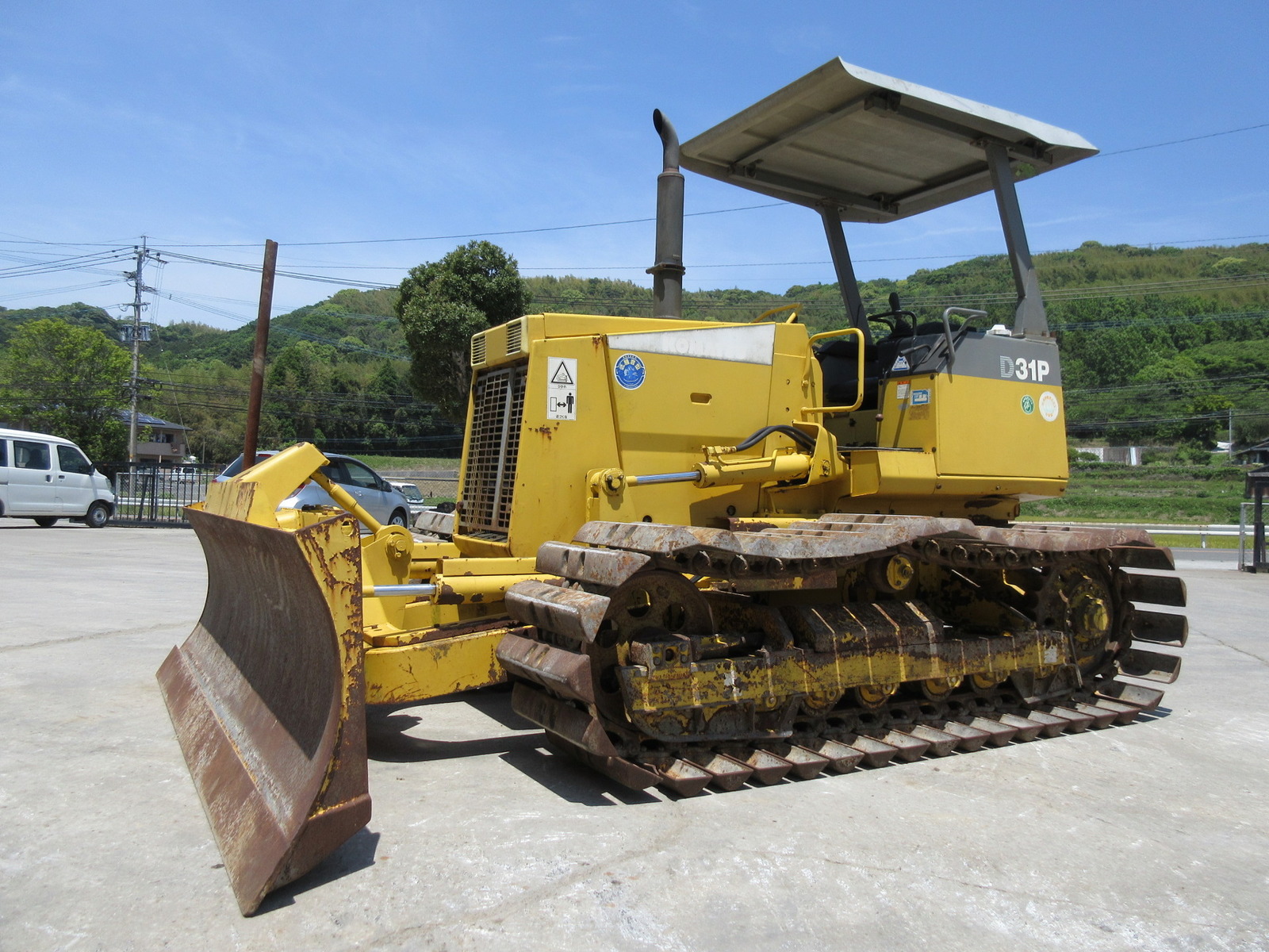 中古建設機械 中古 コマツ KOMATSU ブルドーザ  D31P-20E