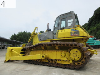 中古建設機械 中古 コマツ KOMATSU ブルドーザ  D65P-12