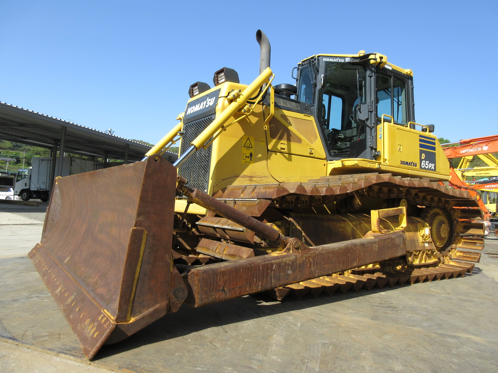 中古建設機械 中古 コマツ KOMATSU ブルドーザ  D65PX-17