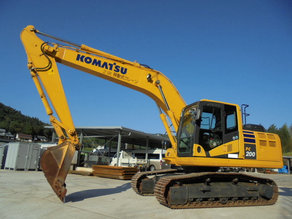 中古建設機械 中古 コマツ KOMATSU 油圧ショベル・バックホー ０．７－０．９立米 PC200-10