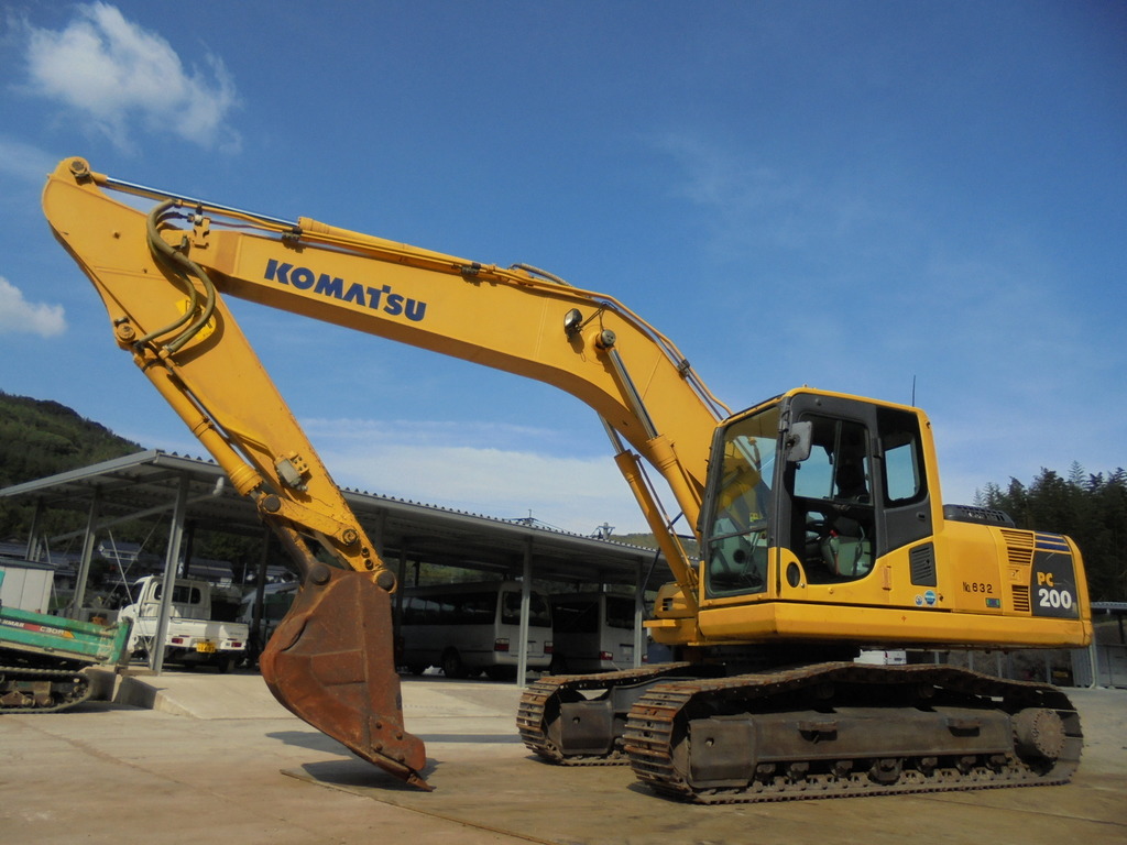 Used Construction Machine Used KOMATSU KOMATSU Excavator 0.7-0.9m3 PC200-8N1