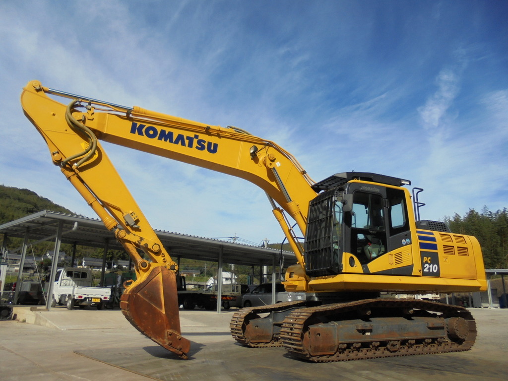 中古建設機械 中古 コマツ KOMATSU 解体機 バックホー解体仕様 PC210-10