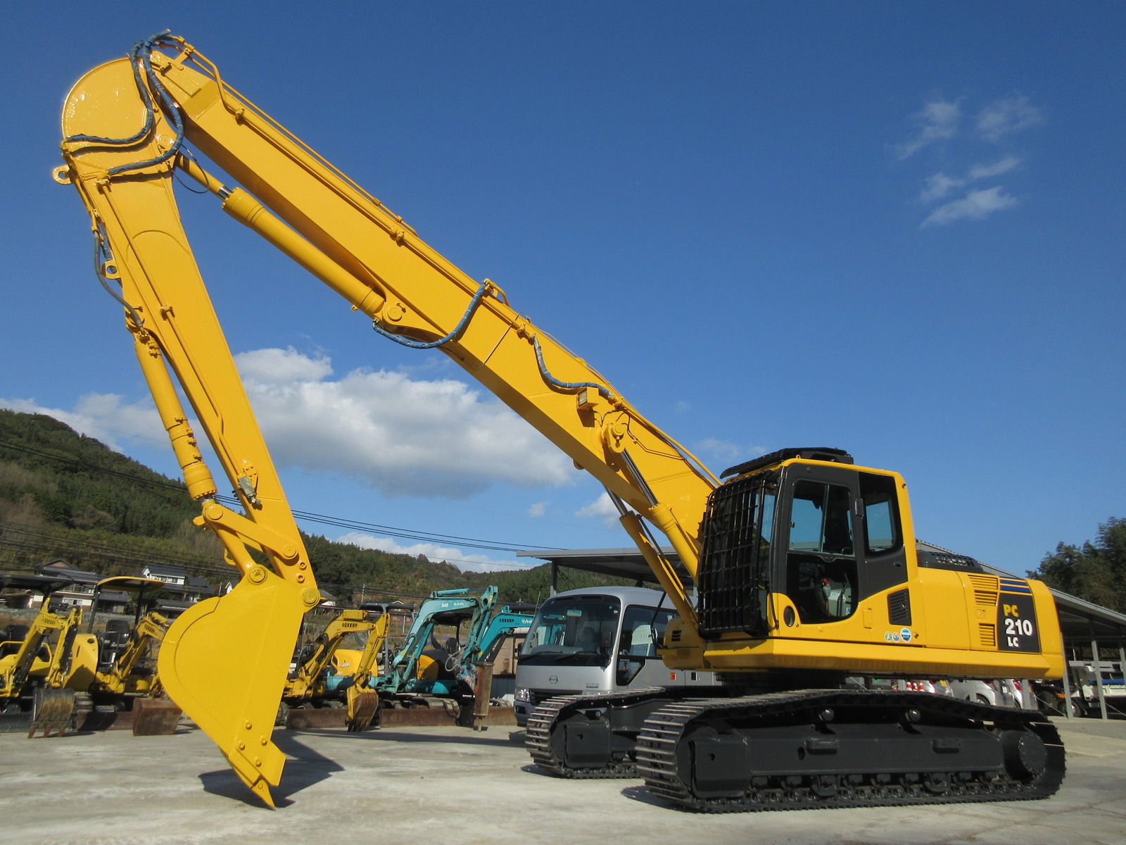 Used Construction Machine Used KOMATSU KOMATSU Demolition excavators Long front PC210LC-8N1