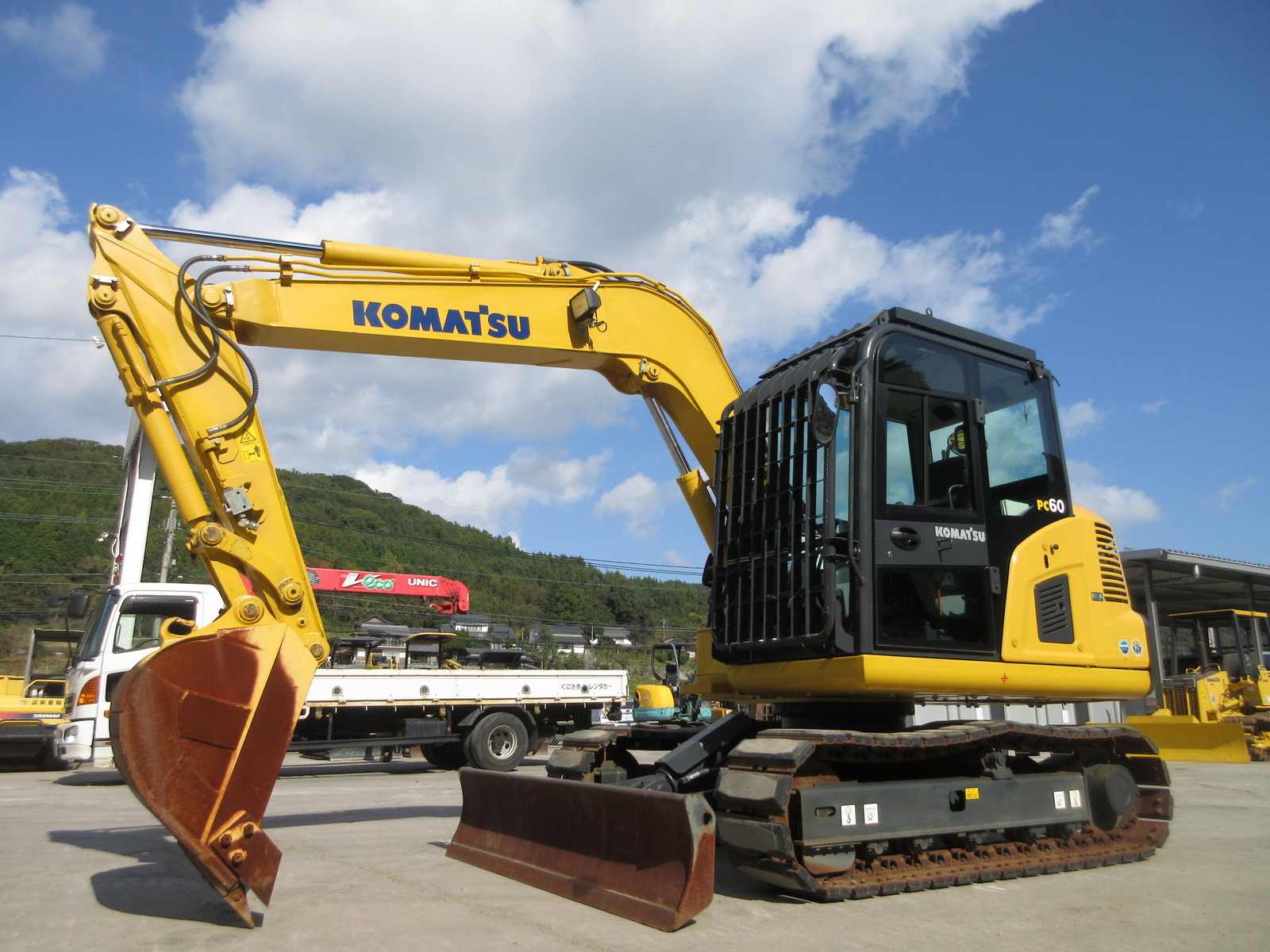 中古建設機械 中古 コマツ KOMATSU 解体機 バックホー解体仕様 PC60-8