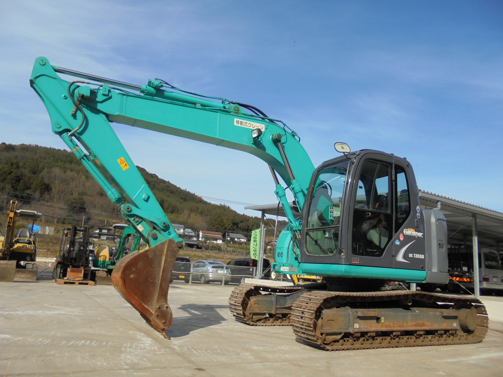 中古建設機械 中古 コベルコ建機 KOBELCO 油圧ショベル・バックホー ０．４－０．５立米 SK135SR-2