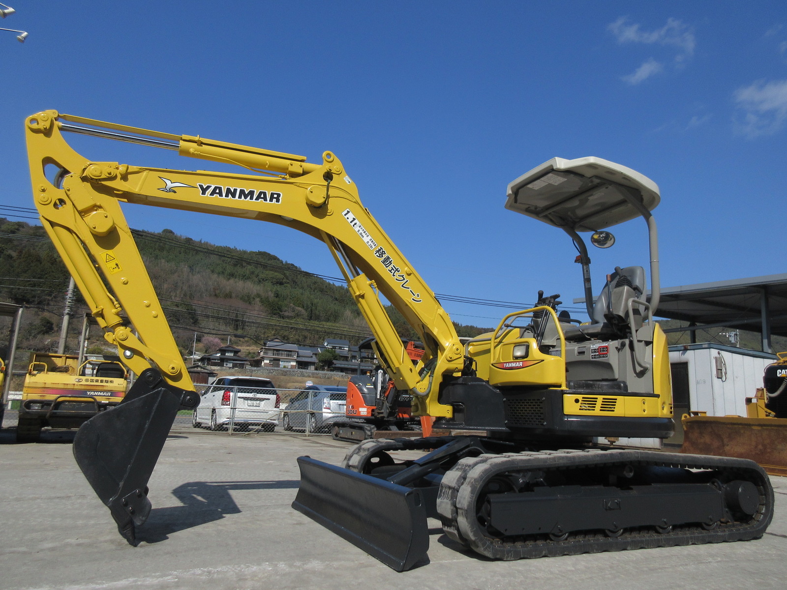 中古建設機械 中古 ヤンマーディーゼル YANMAR 油圧ショベル・バックホー ０．２－０．３立米 ViO40-5B