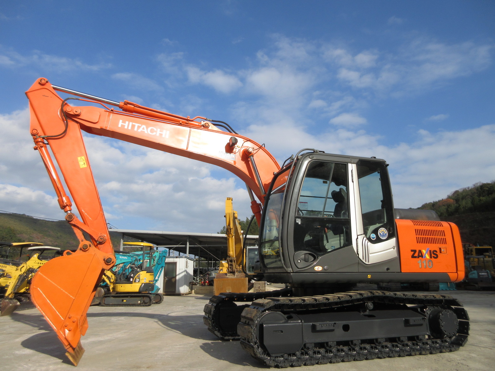 Used Construction Machine Used HITACHI HITACHI Excavator 0.4-0.5m3 ZX110-3