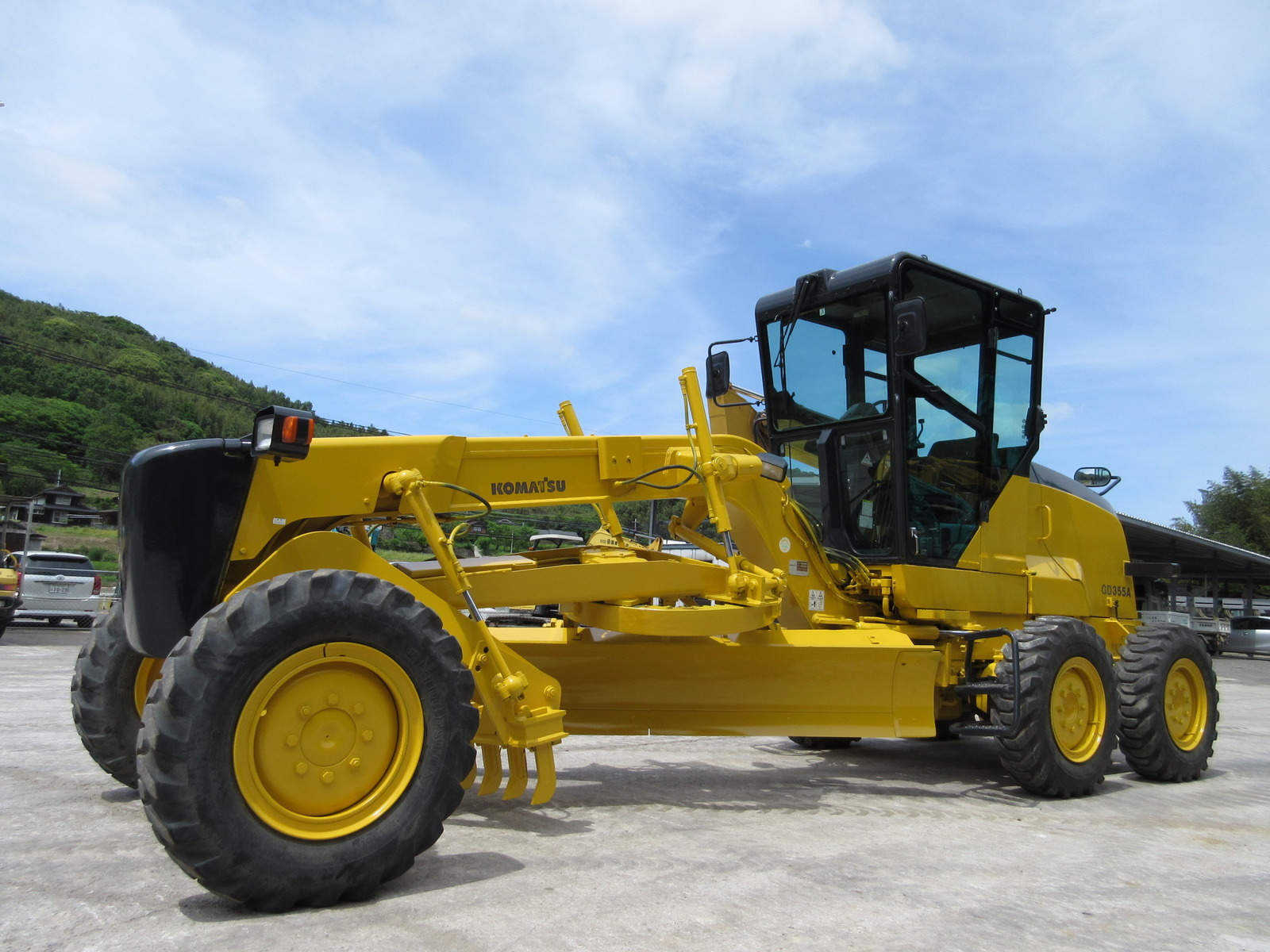 中古建設機械 中古 コマツ KOMATSU モーターグレーダー アーティキュレート式 GD355A-3