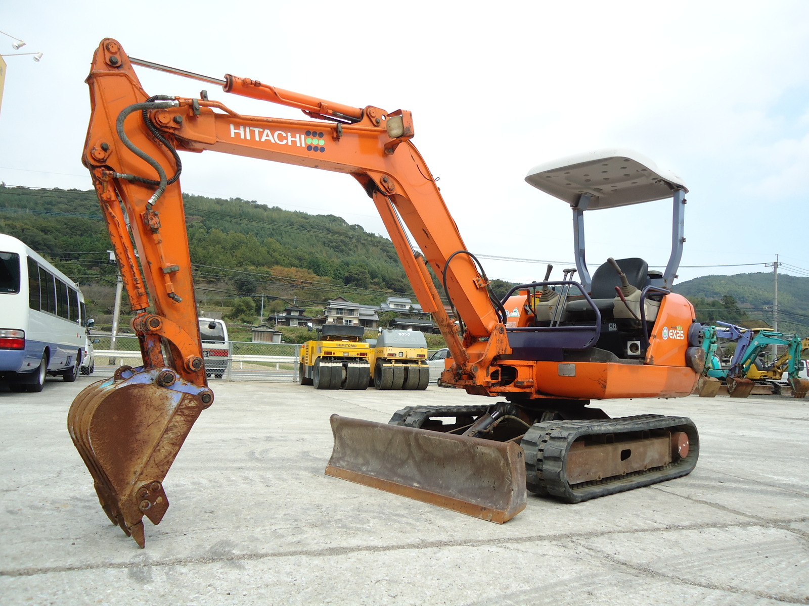 Used Construction Machine Used HITACHI HITACHI Excavator ~0.1m3 EX25-2