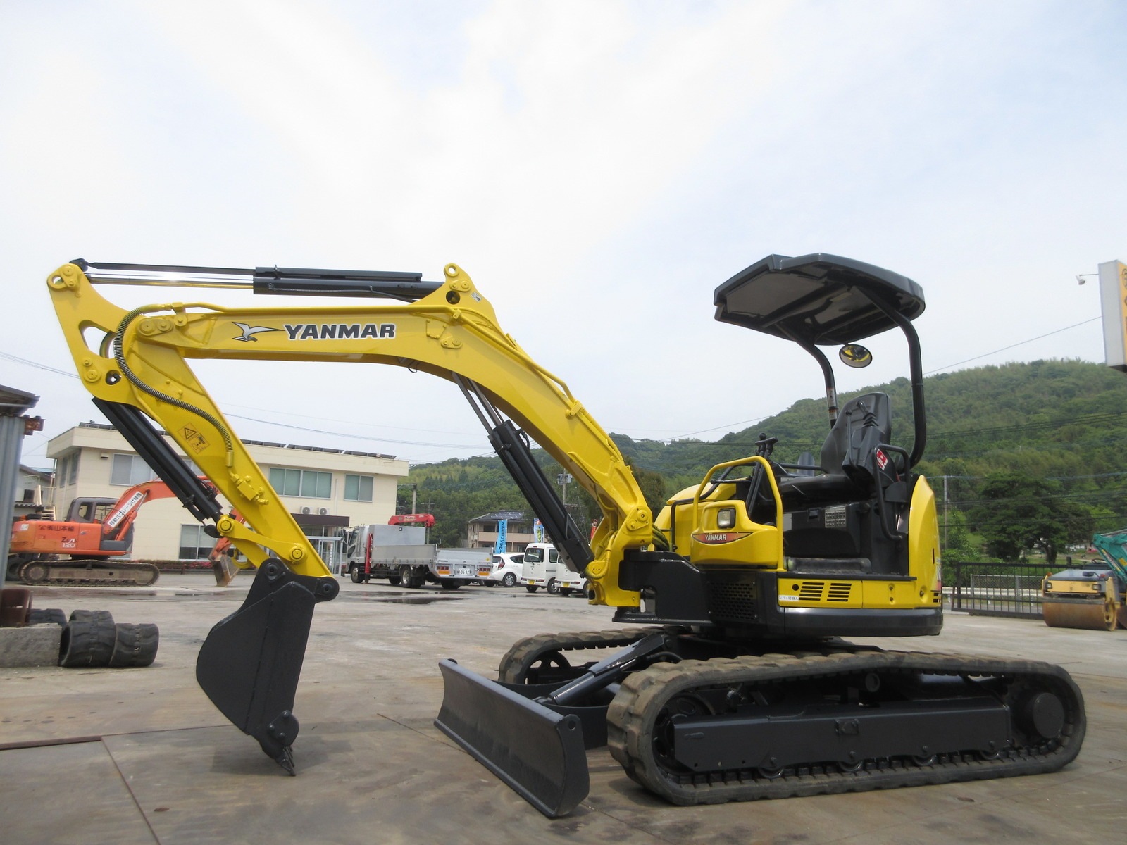 Used Construction Machine Used YANMAR YANMAR Excavator 0.2-0.3m3 VIO40-5