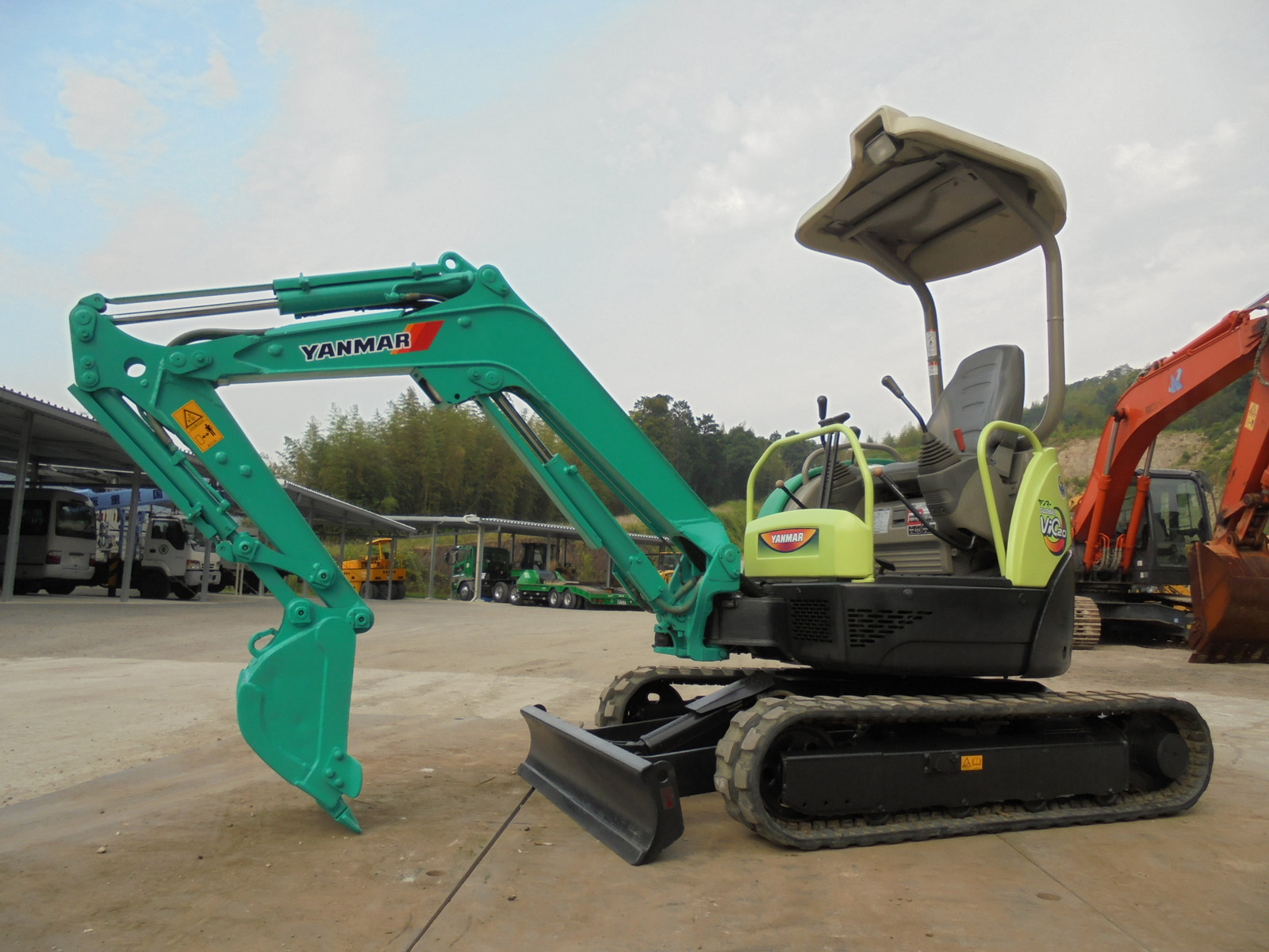 Used Construction Machine Used YANMAR YANMAR Excavator ~0.1m3 ViO20-3