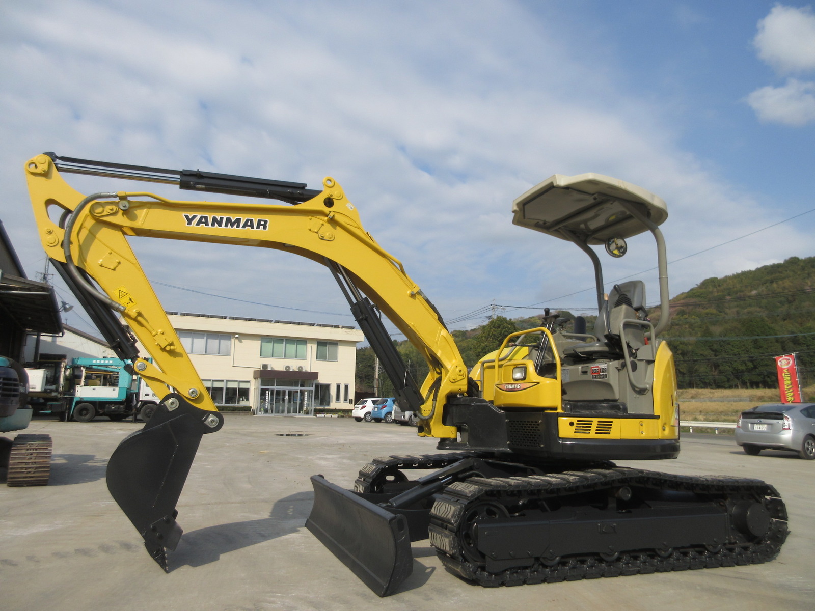 Used Construction Machine Used YANMAR YANMAR Excavator 0.2-0.3m3 ViO40-5B