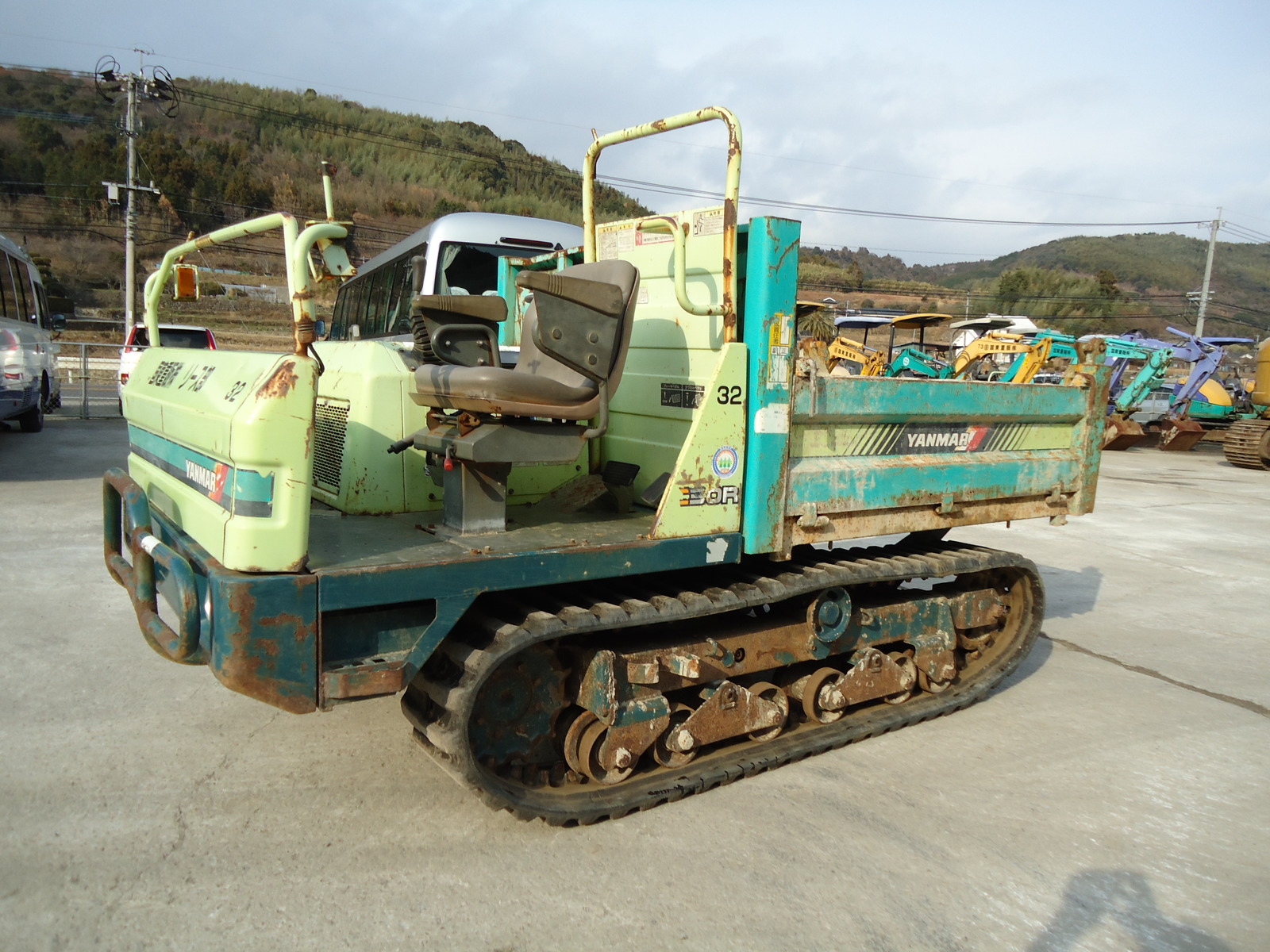 Used Construction Machine Used YANMAR YANMAR Crawler carrier Crawler Dump C30R-1