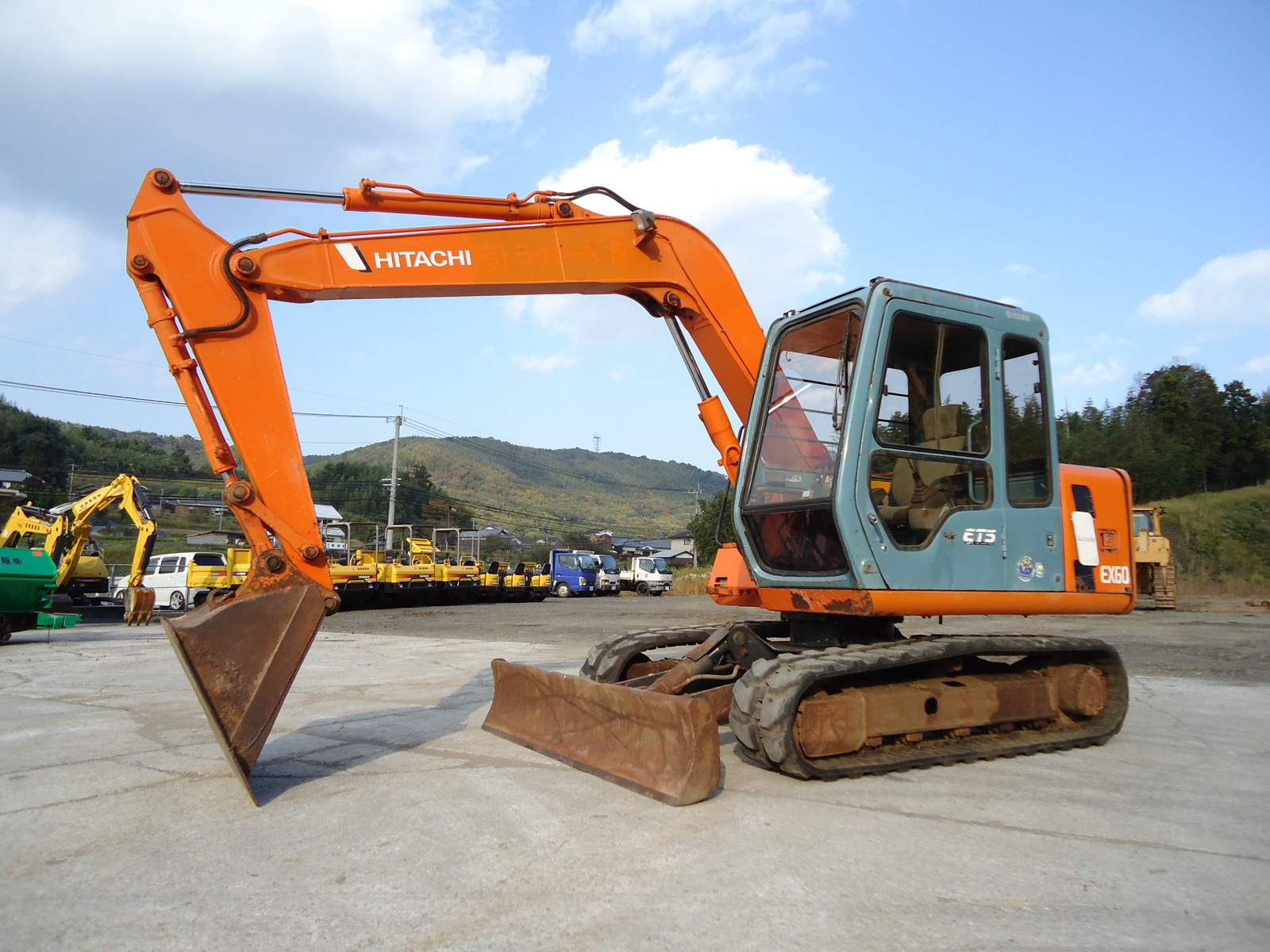 Used Construction Machine Used HITACHI HITACHI Excavator 0.2-0.3m3 EX60-3