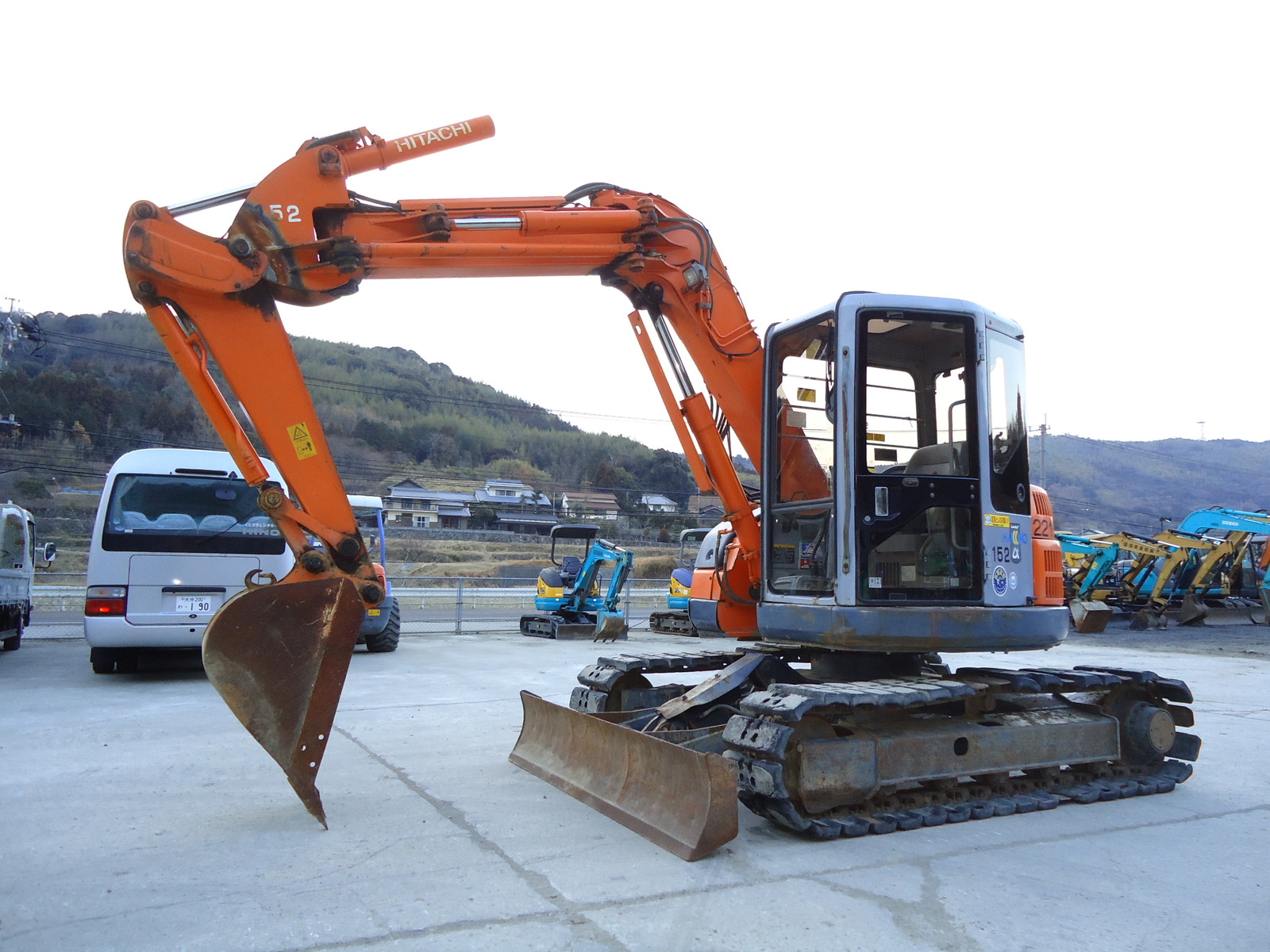 Used Construction Machine Used HITACHI HITACHI Excavator 0.2-0.3m3 EX75UR-5