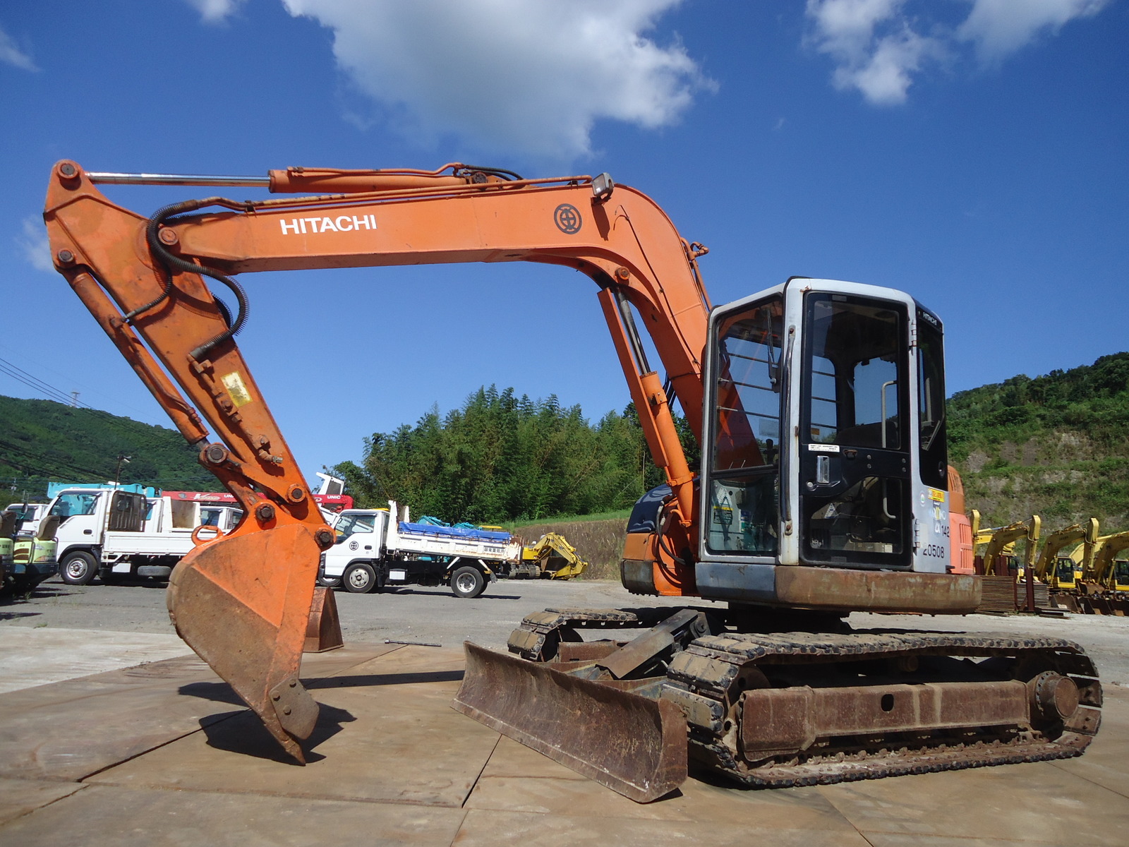 Used Construction Machine Used HITACHI HITACHI Excavator 0.2-0.3m3 EX75US-5