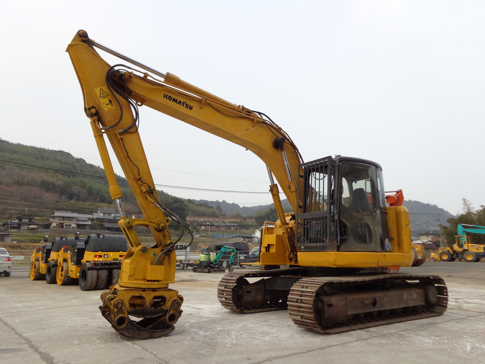 中古建設機械 中古 コマツ KOMATSU 林業機械 グラップル・ウインチ・排土板 PC128US-2