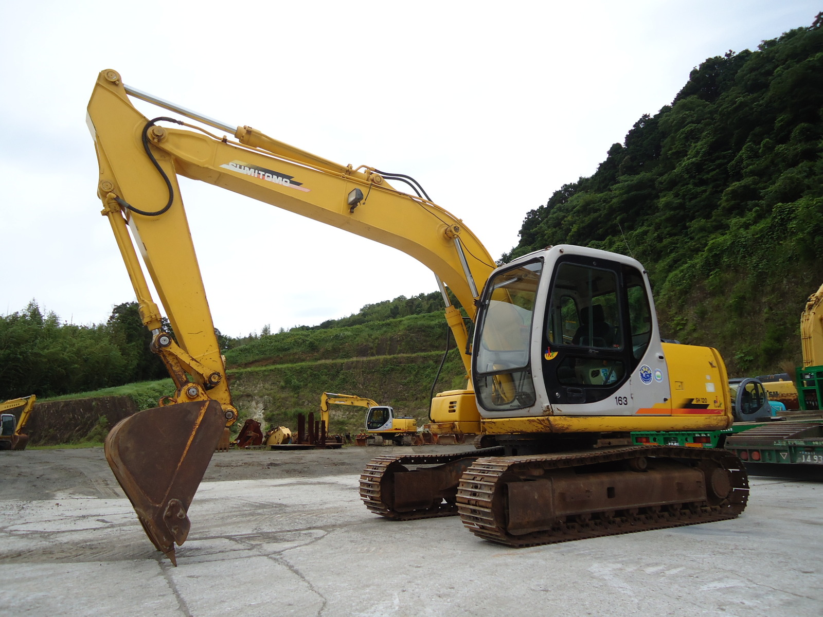 中古建設機械 中古 住友建機 SUMITOMO 油圧ショベル・バックホー ０．４－０．５立米 SH120-3