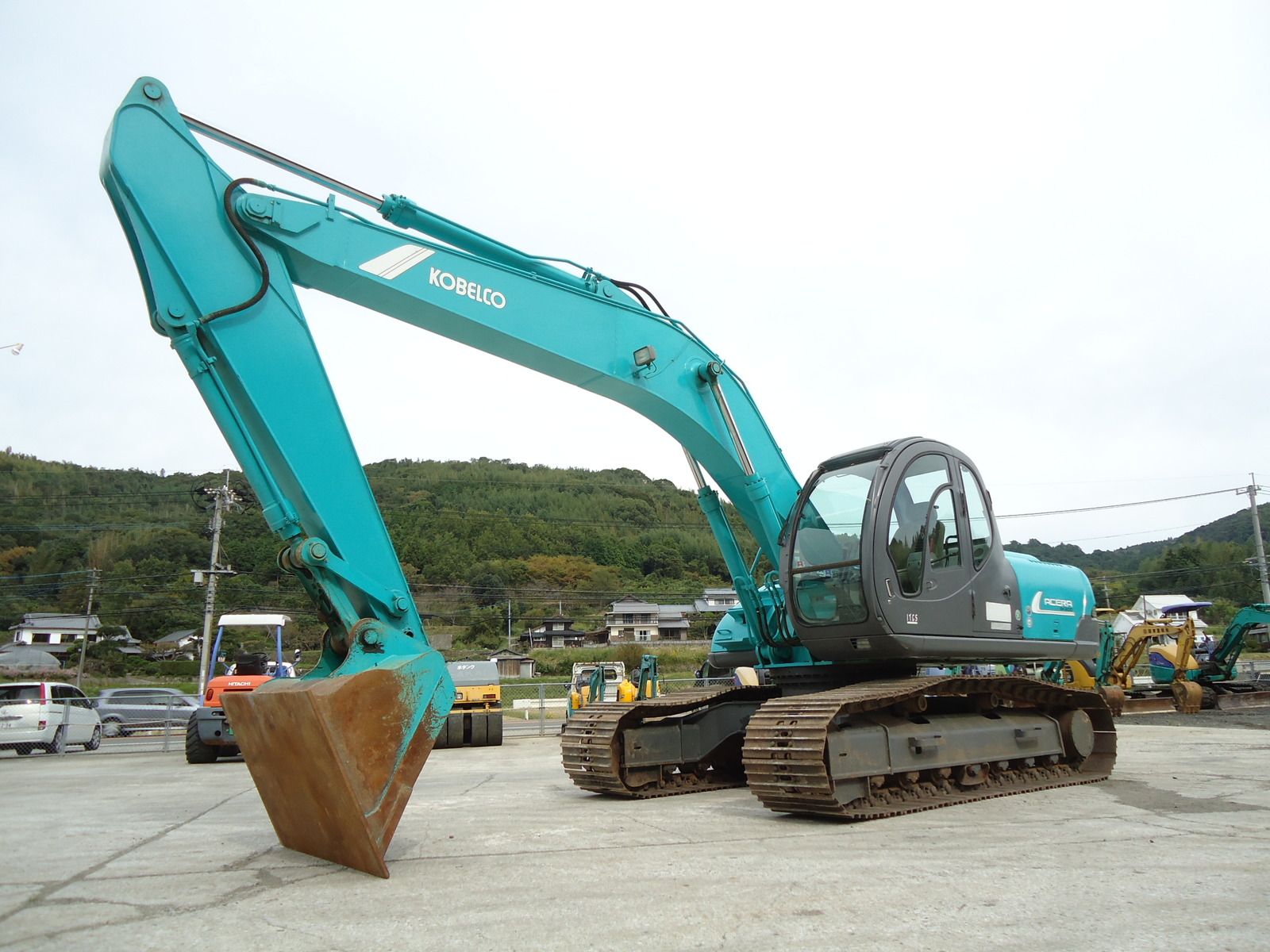 中古建設機械 中古 コベルコ建機 KOBELCO 油圧ショベル・バックホー ０．７－０．９立米 SK200-3