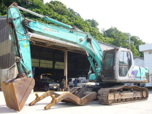 中古建設機械 中古 神鋼コベルコ建機 KOBELCO 自動車 解体機 ニブラー SK200-6