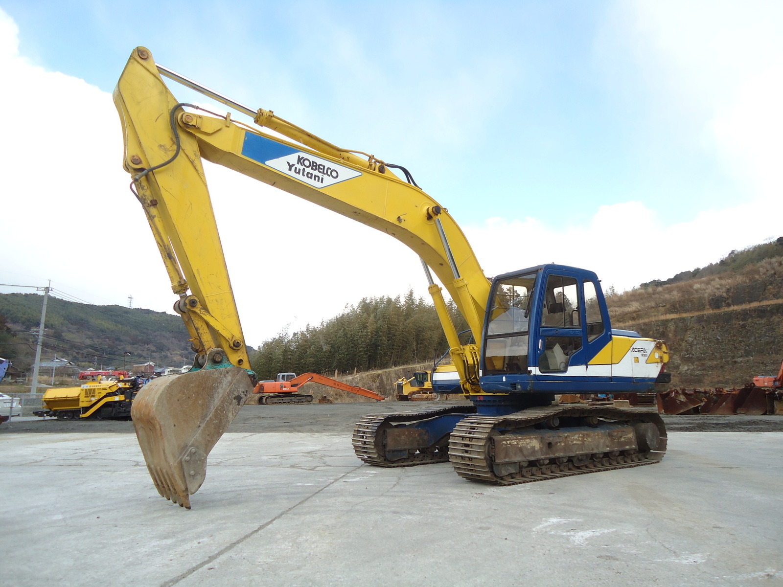 Used Construction Machine Used KOBELCO KOBELCO Excavator 0.7-0.9m3 SK200