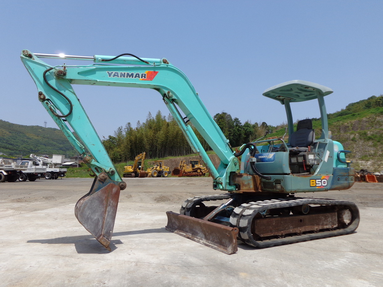 Used Construction Machine Used YANMAR YANMAR Excavator 0.2-0.3m3 B50-2