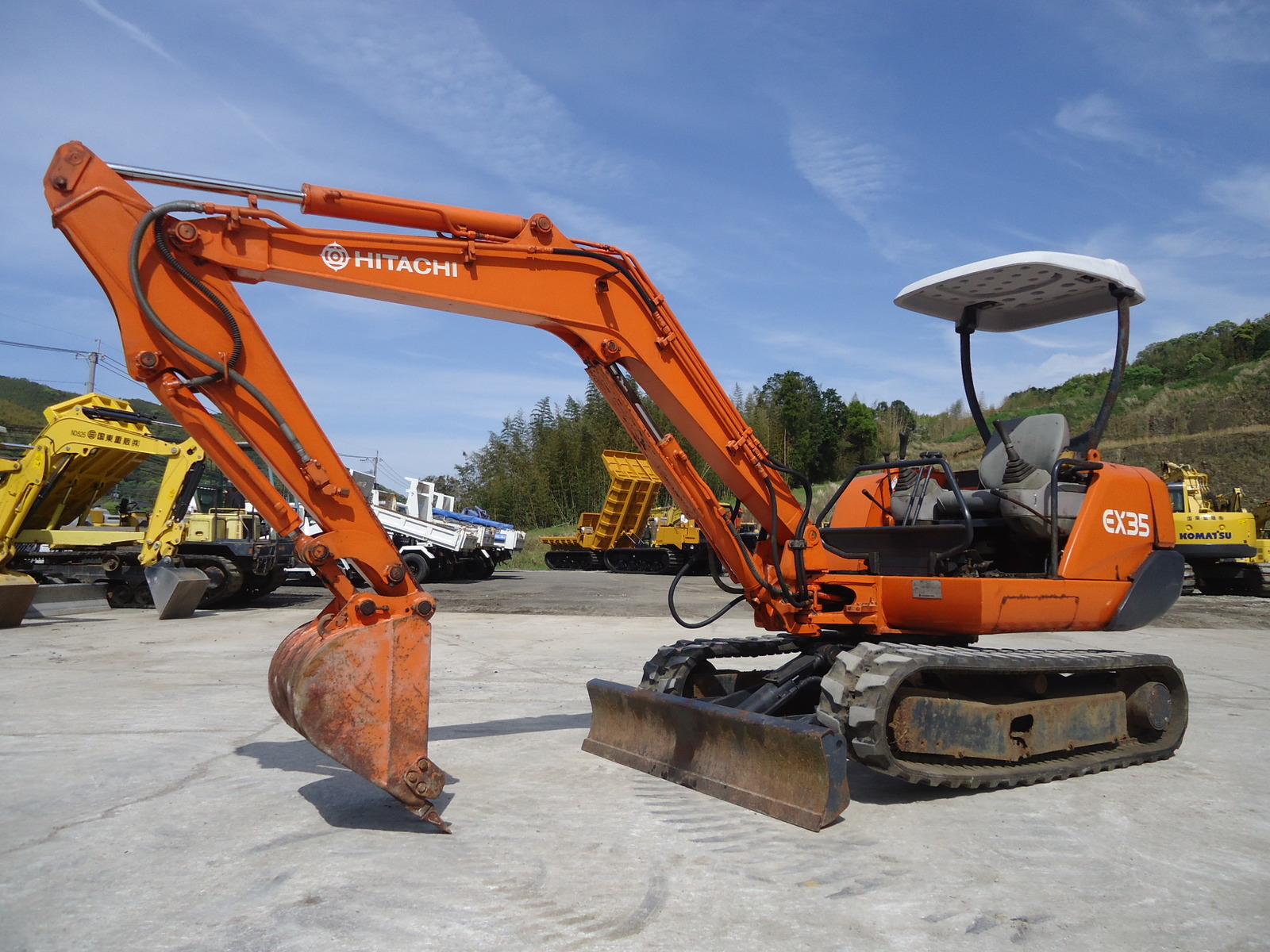 Used Construction Machine Used HITACHI HITACHI Excavator 0.2-0.3m3 EX35