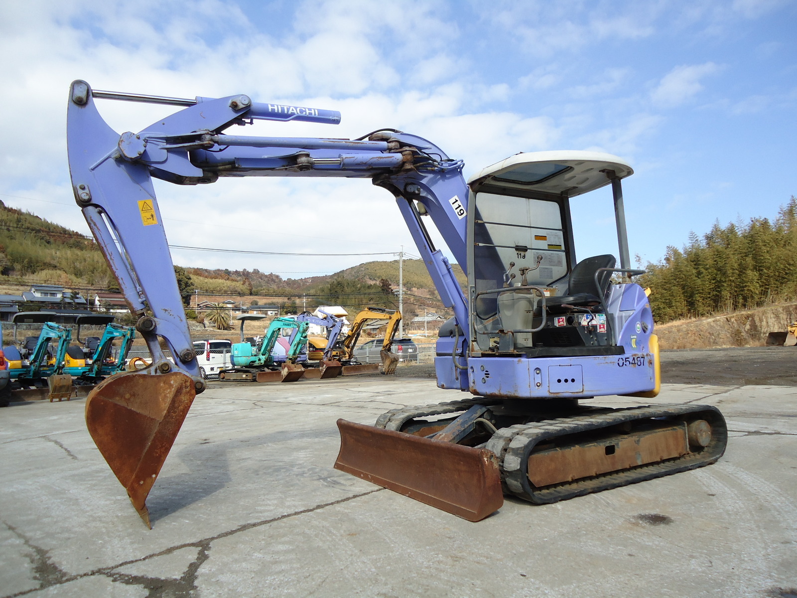 Used Construction Machine Used HITACHI HITACHI Excavator 0.2-0.3m3 EX55UR-3