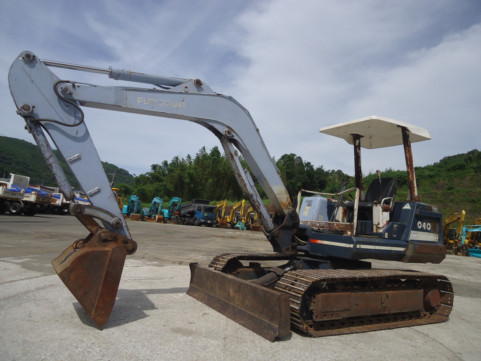 Used Construction Machine Used FURUKAWA FURUKAWA Excavator 0.2-0.3m3 KX040-I