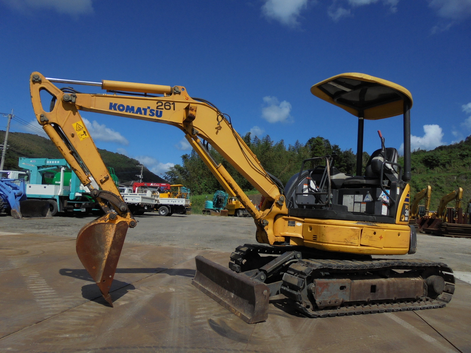 Used Construction Machine Used KOMATSU KOMATSU Excavator ~0.1m3 PC30MR-2