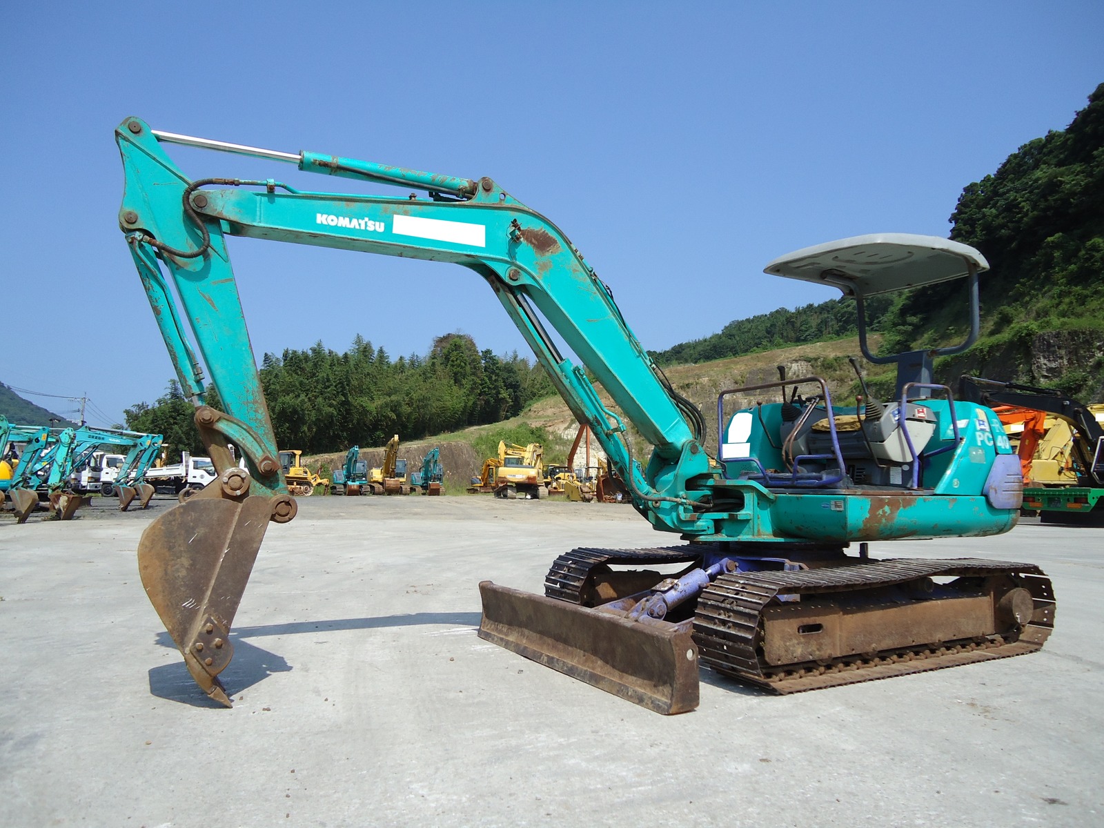 Used Construction Machine Used KOMATSU KOMATSU Excavator 0.2-0.3m3 PC40-7E