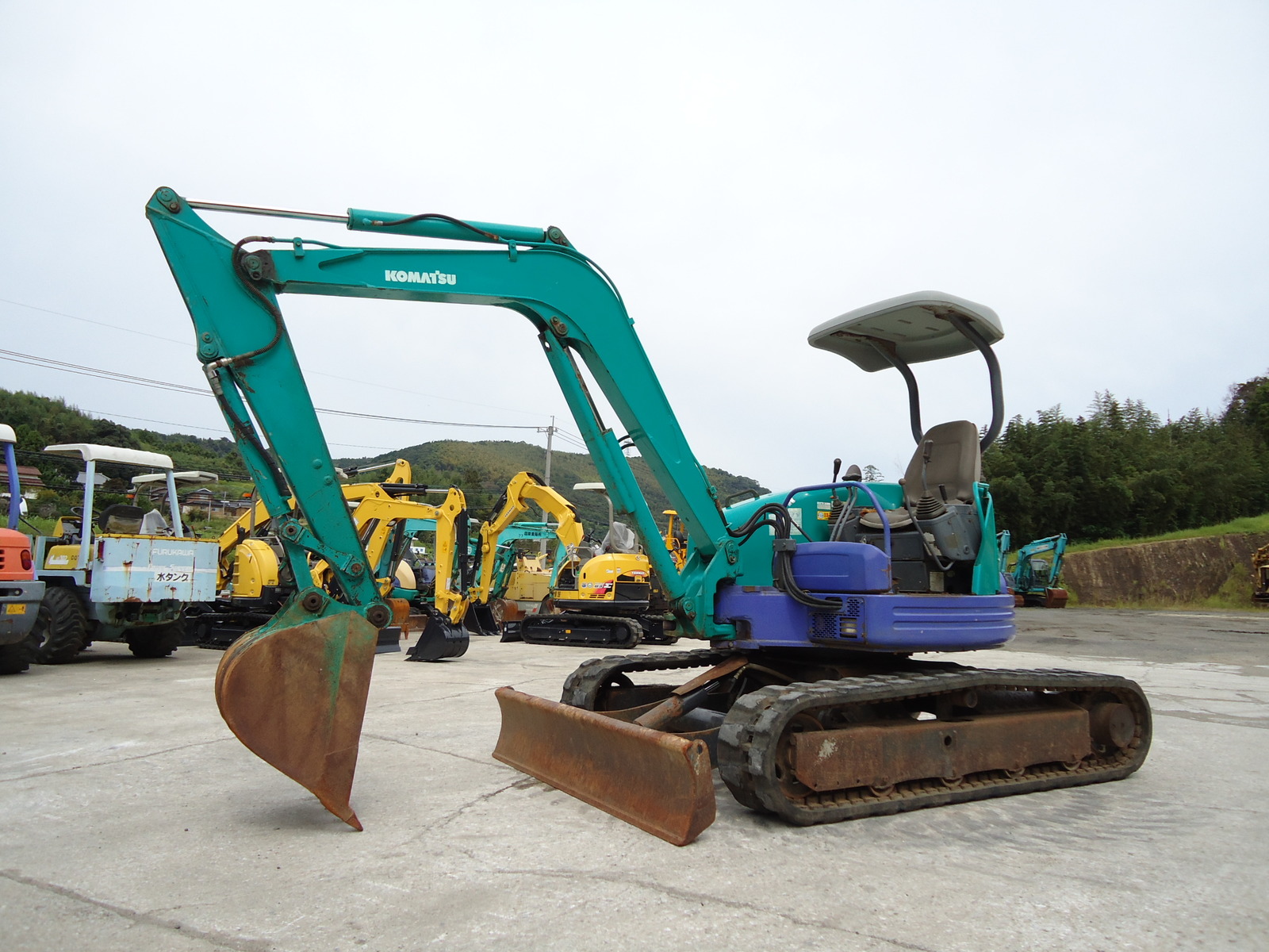 Used Construction Machine Used KOMATSU KOMATSU Excavator 0.2-0.3m3 PC40FR-2