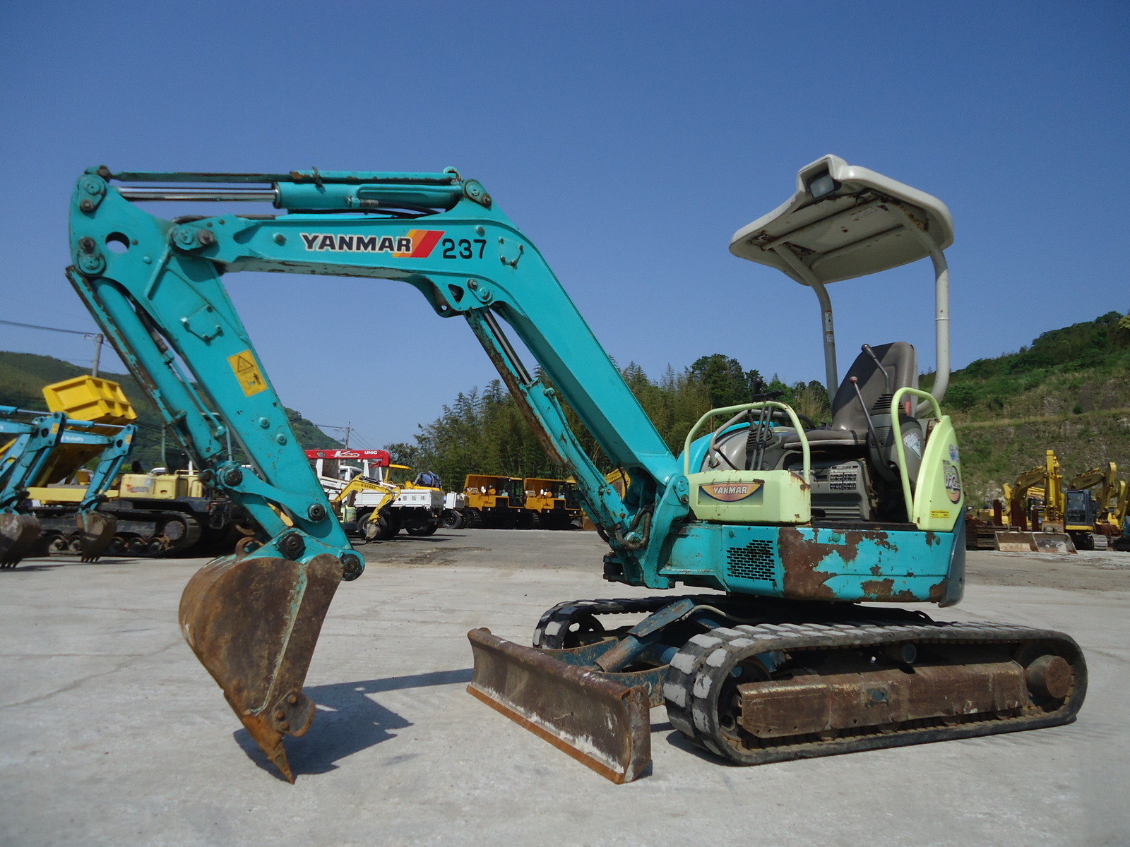 Used Construction Machine Used YANMAR YANMAR Excavator ~0.1m3 ViO30-3