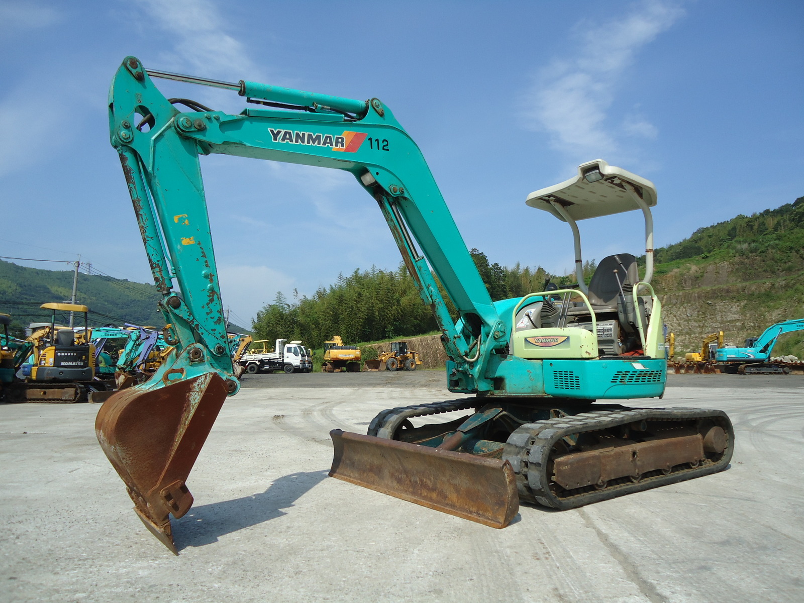 Used Construction Machine Used YANMAR YANMAR Excavator 0.2-0.3m3 ViO40-2