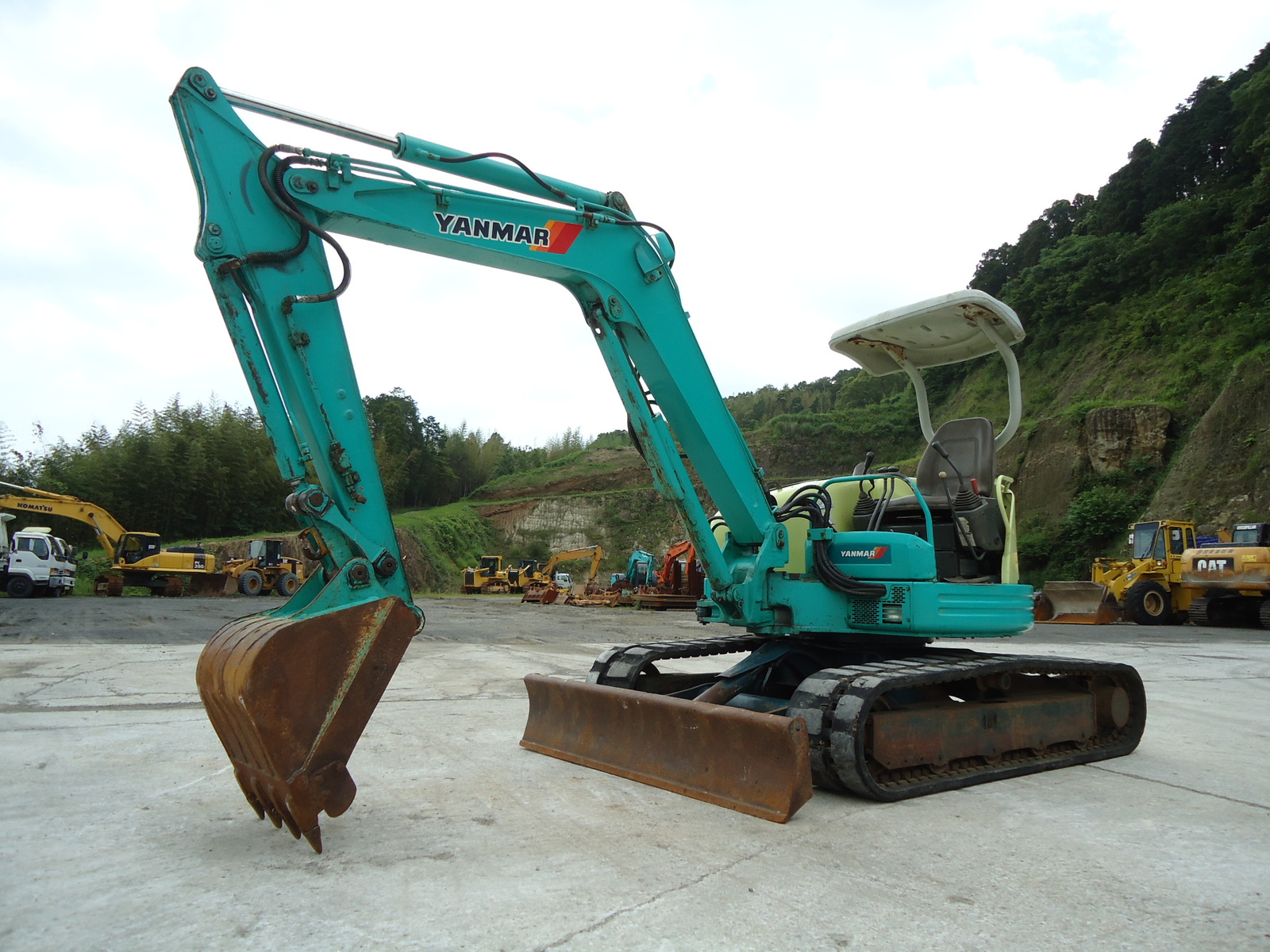 Used Construction Machine Used YANMAR YANMAR Excavator 0.2-0.3m3 ViO50-1