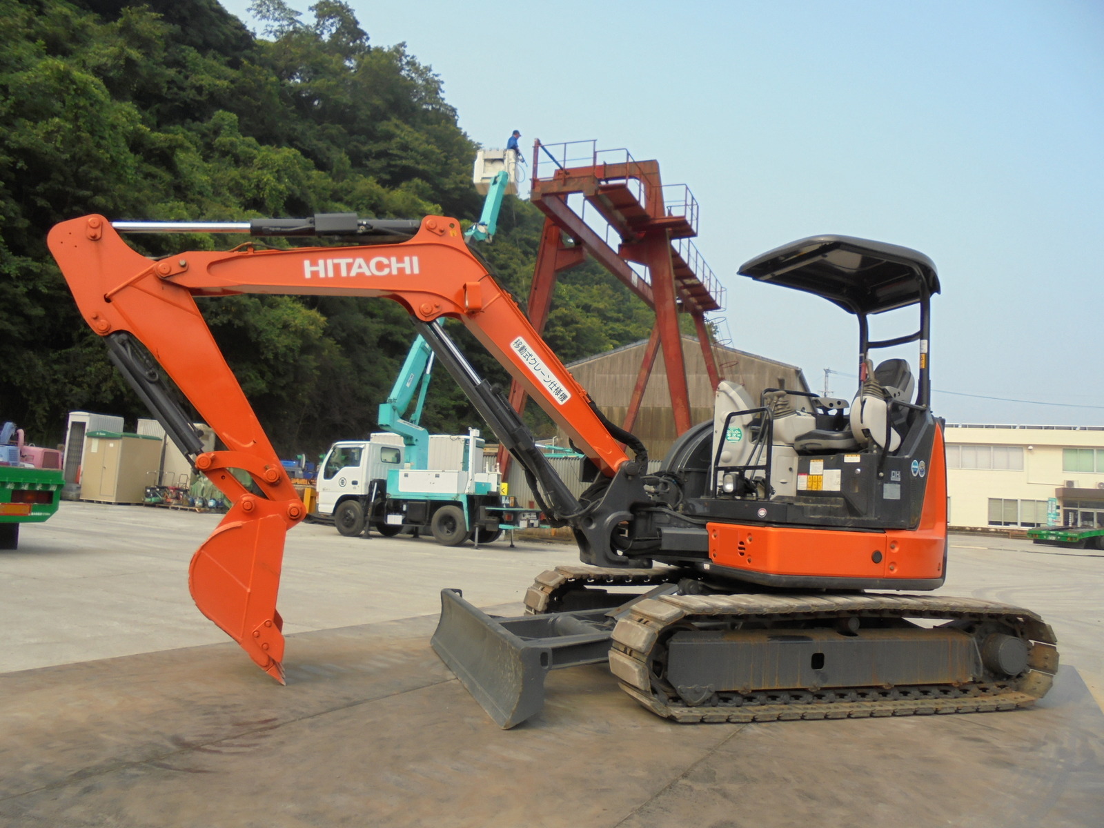 Used Construction Machine Used HITACHI HITACHI Excavator 0.2-0.3m3 ZX40U-5A