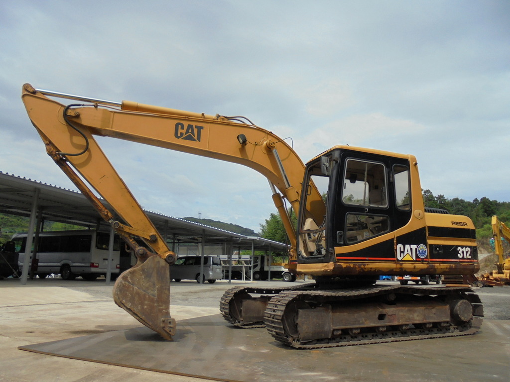 中古建設機械 中古 キャタピラー CAT 油圧ショベル・バックホー ０．４－０．５立米 312