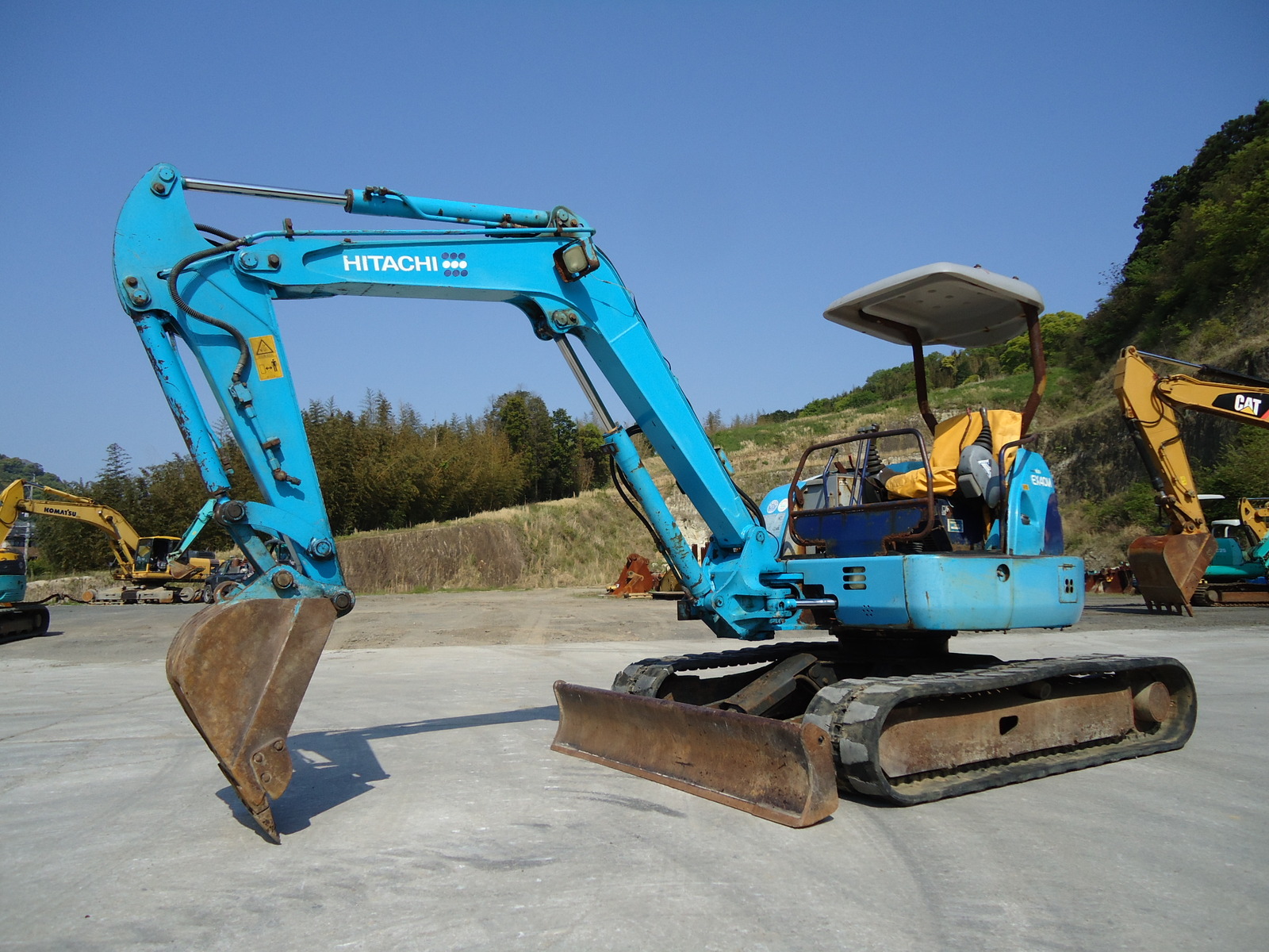 Used Construction Machine Used HITACHI HITACHI Excavator 0.2-0.3m3 EX40U