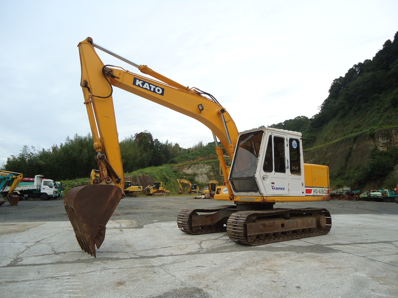 Used Construction Machine Used KATO KATO Excavator 0.4-0.5m3 HD450V2