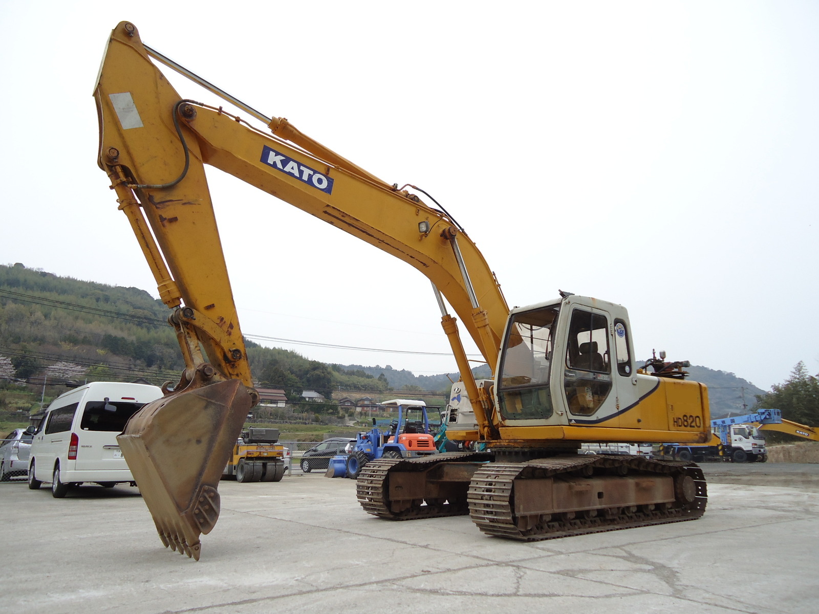 Used Construction Machine Used KATO WORKS KATO WORKS Excavator 0.7-0.9m3 HD820E