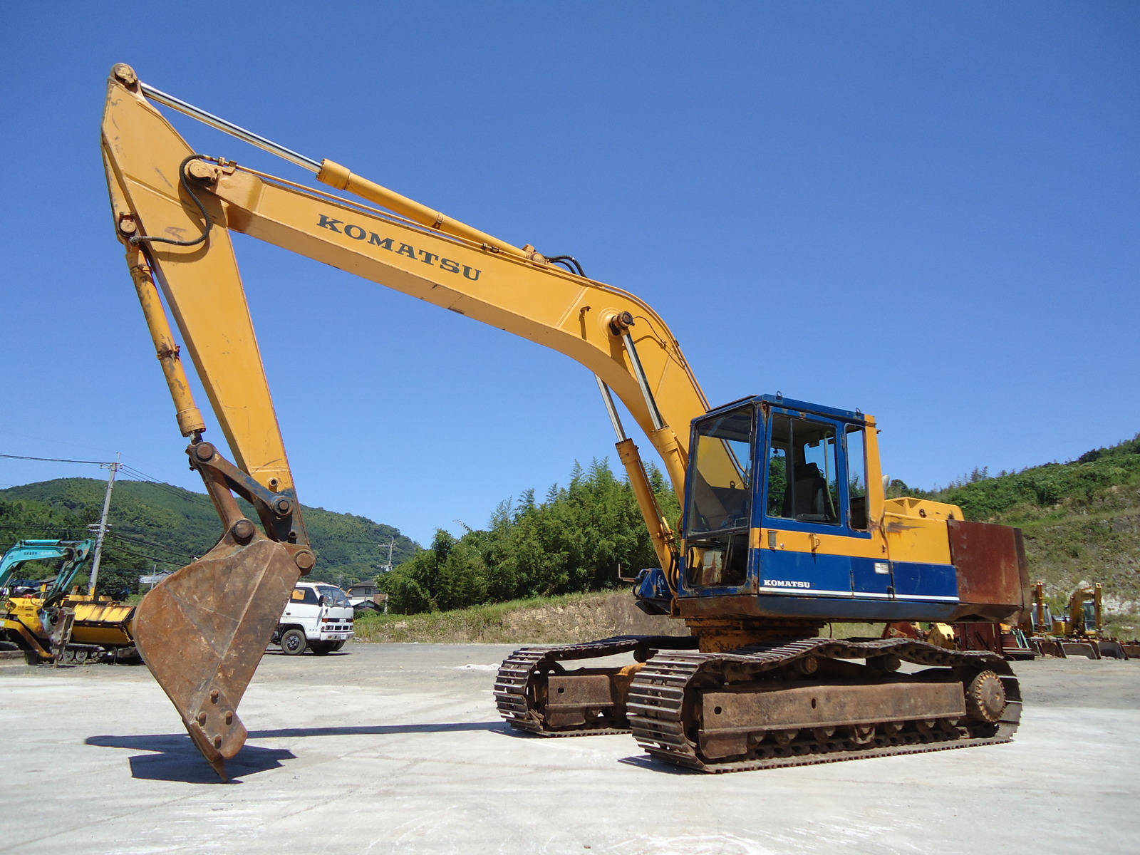 Used Construction Machine Used KOMATSU KOMATSU Excavator 0.7-0.9m3 PC200-3