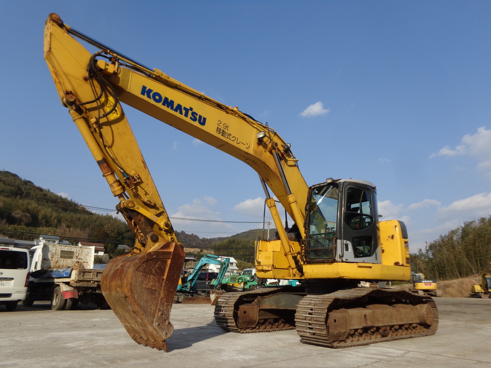 中古建設機械 中古 コマツ KOMATSU 油圧ショベル・バックホー ０．７－０．９立米 PC228US-3