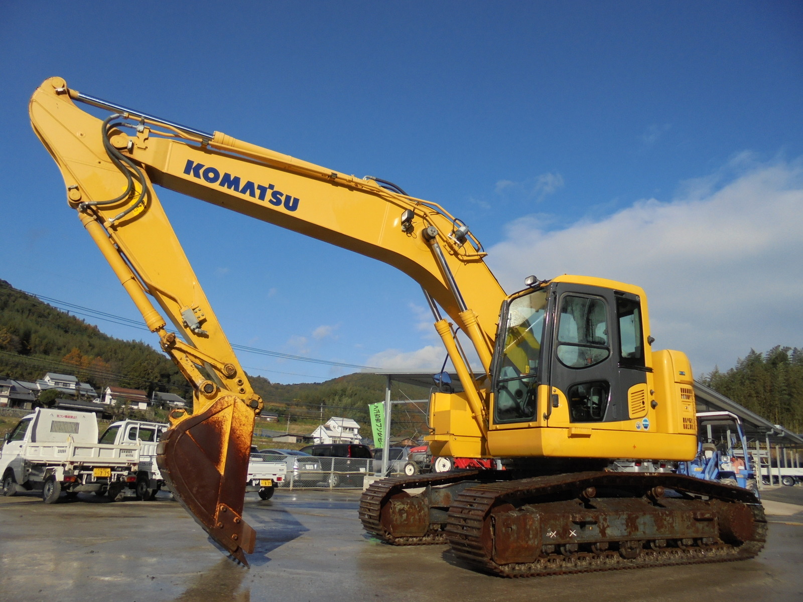 中古建設機械 中古 コマツ KOMATSU 油圧ショベル・バックホー ０．７－０．９立米 PC228US-8