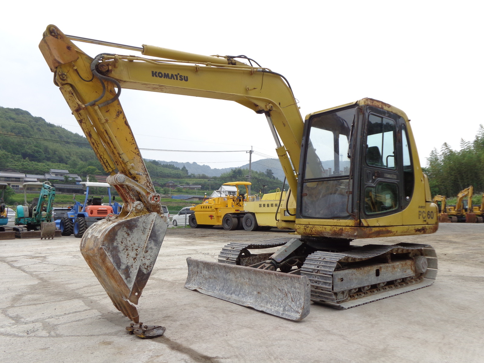 Used Construction Machine Used KOMATSU KOMATSU Excavator 0.2-0.3m3 PC60-7