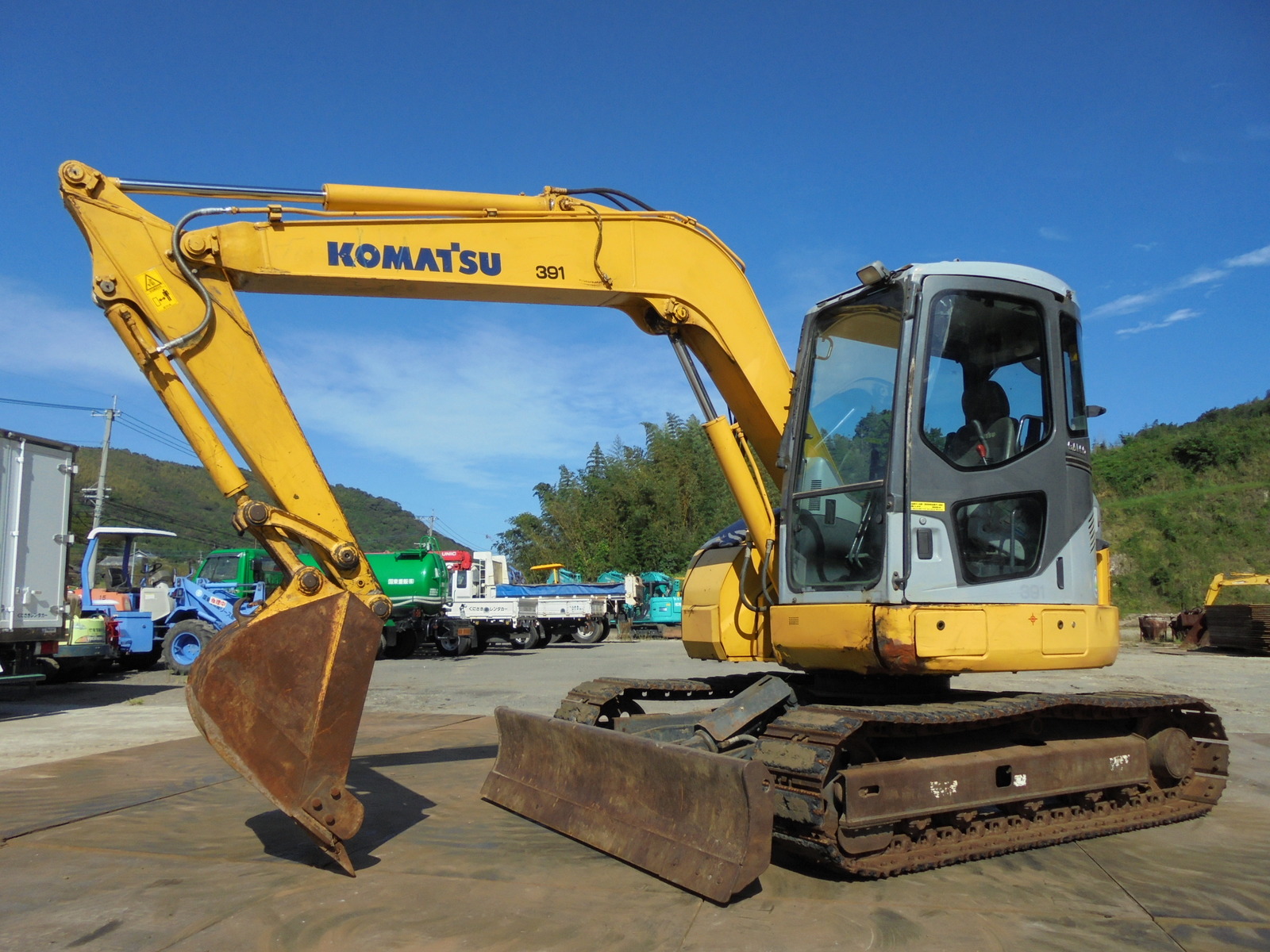 中古建設機械 中古 コマツ KOMATSU 油圧ショベル・バックホー ０．２－０．３立米 PC78US-6N0