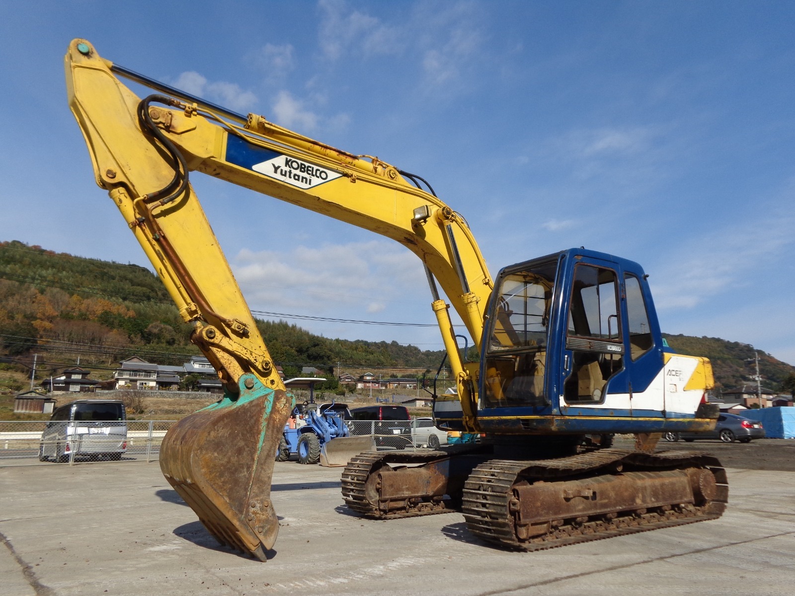 中古建設機械 中古 コベルコ建機 KOBELCO 油圧ショベル・バックホー ０．４－０．５立米 SK120