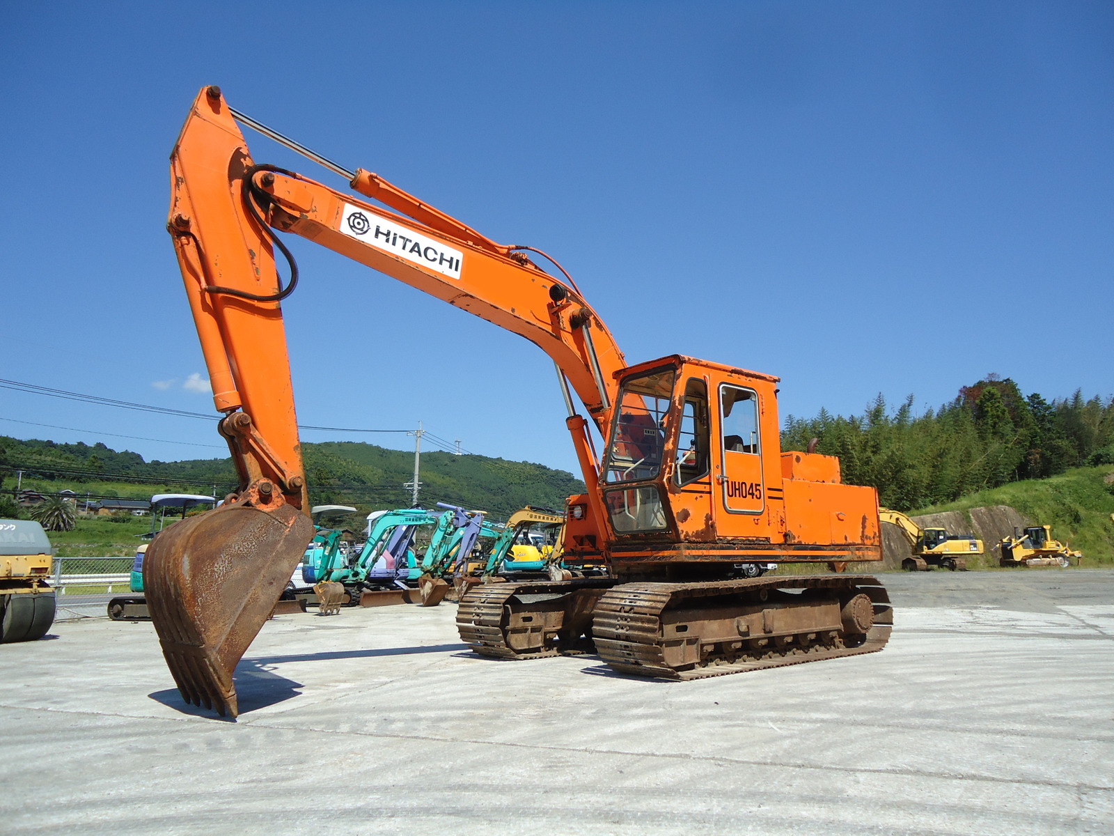 中古建設機械 中古 HITACHI 油圧ショベル・バックホー ０．４－０．５立米